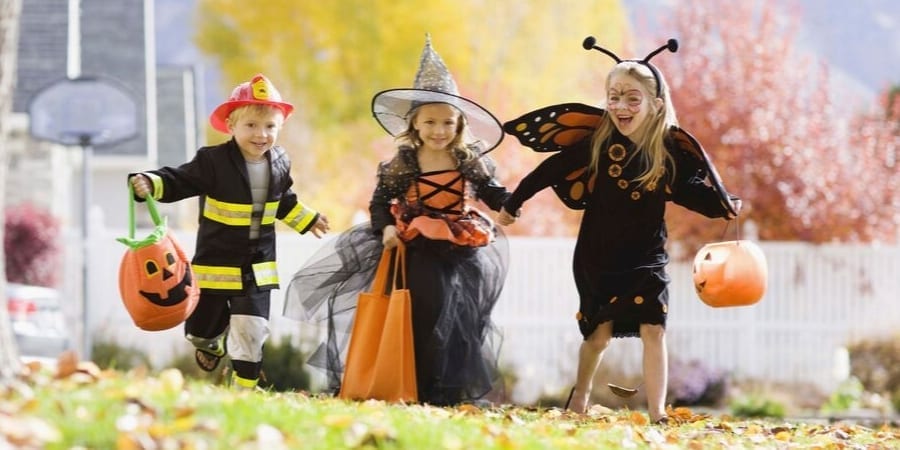 Halloween Safety Tips For Trick Or Treating On October 31 Lakeland Mom