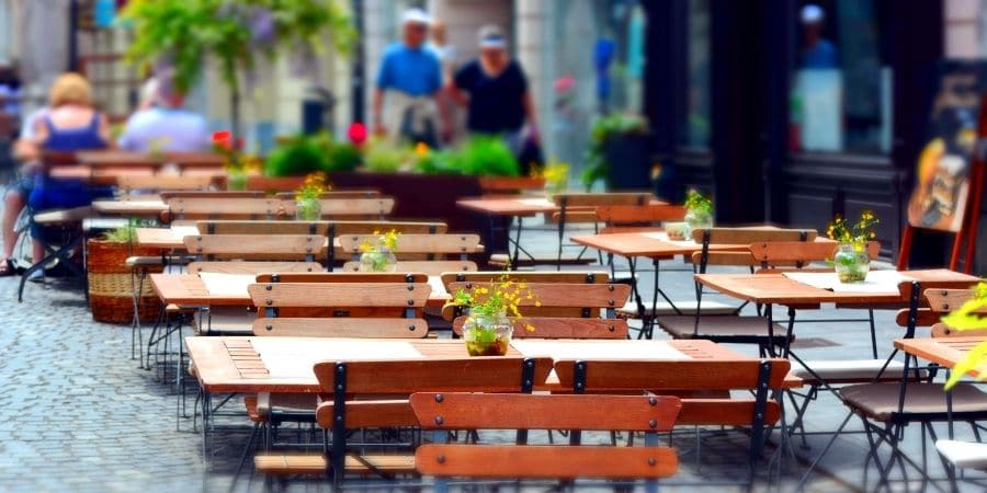 Covered outdoor seating discount restaurants near me