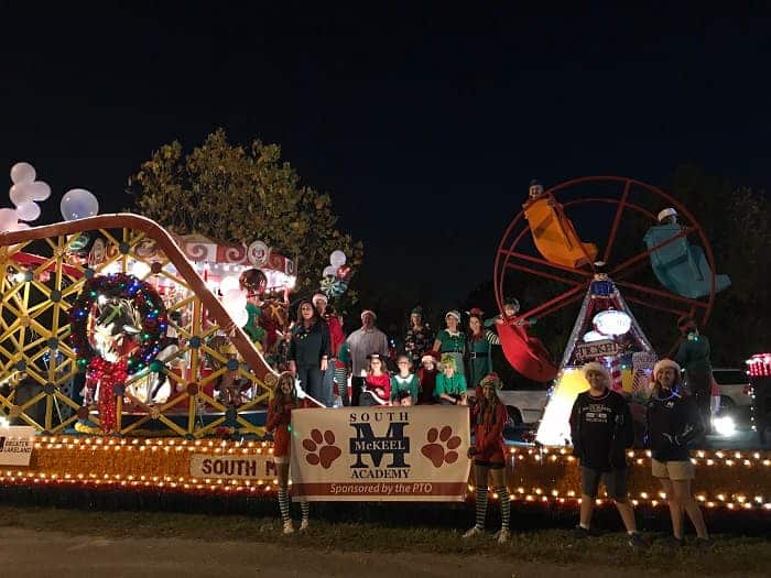 2023 Lakeland Christmas Parade Route + 7 Tips from a Local