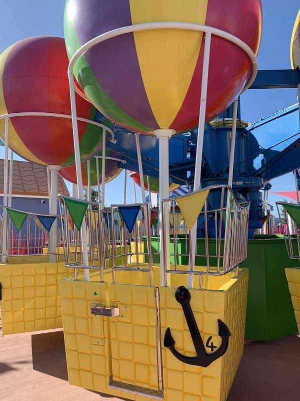 Peppa Pig Theme Park Balloon Ride (6)