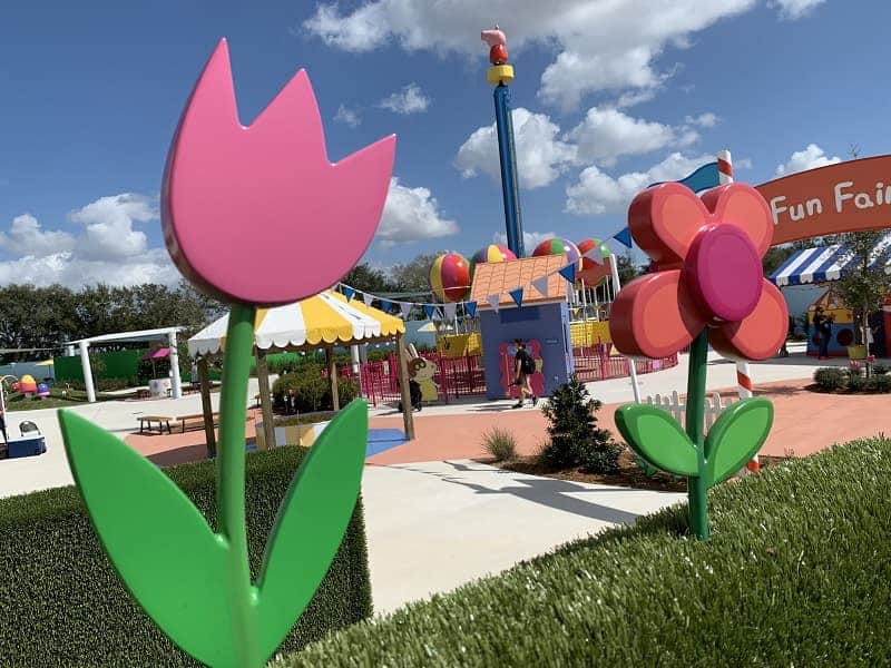 Peppa Pig Theme Park Flowers