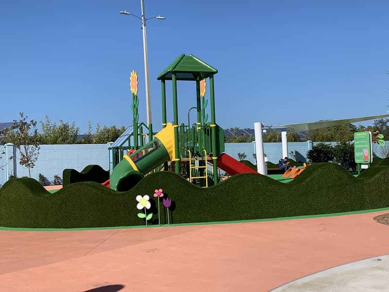 Peppa Pig Theme Park Playground (2)