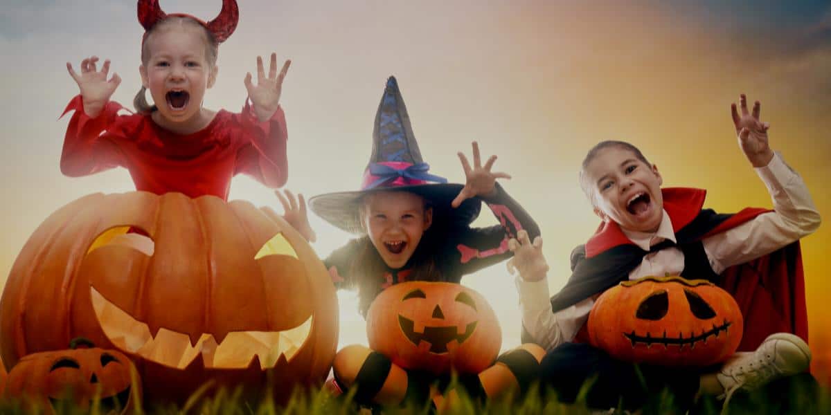 trick or treaters at door