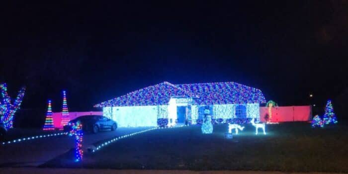 35+ Magical Christmas Light Displays: Lakeland + Polk County